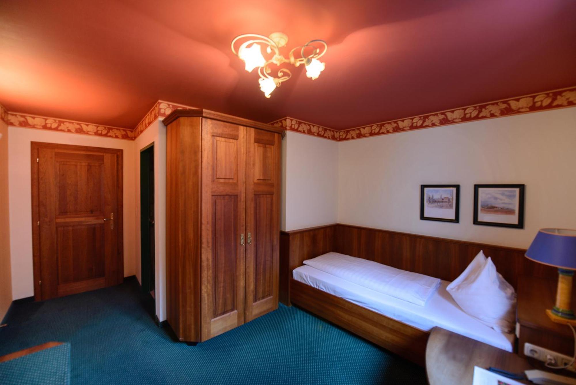 Gasthof Hotel Zweimueller Grieskirchen Buitenkant foto